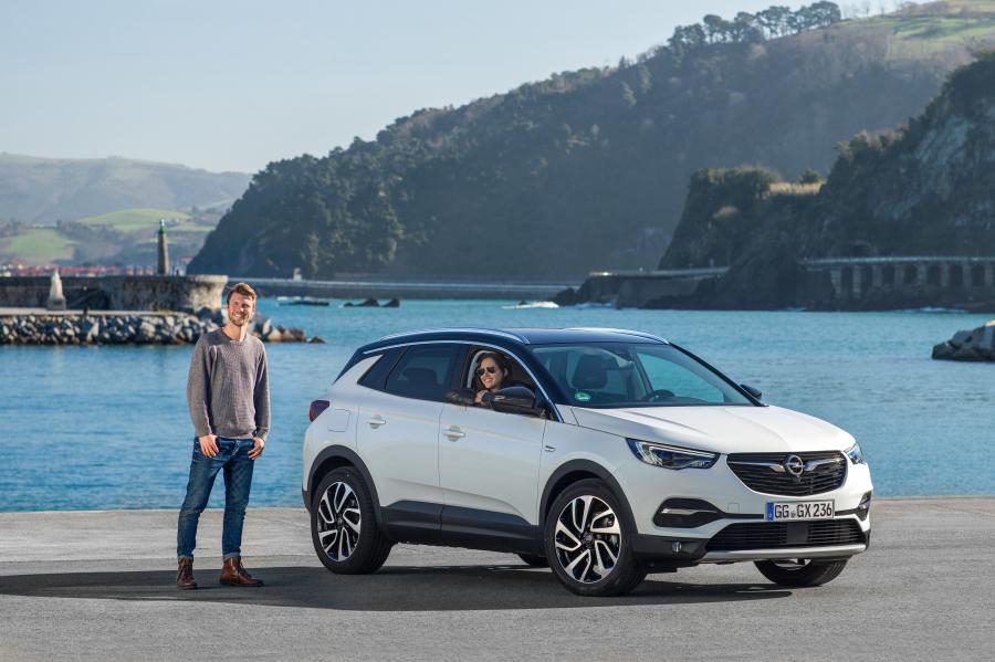  Opel Grandland X Turbo D Ultimate 2018 года  (фото 17 из 39)